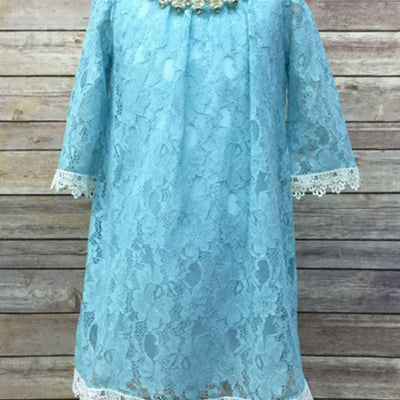 Floral Lace Dress With a Pearl Necklace - Turquoise